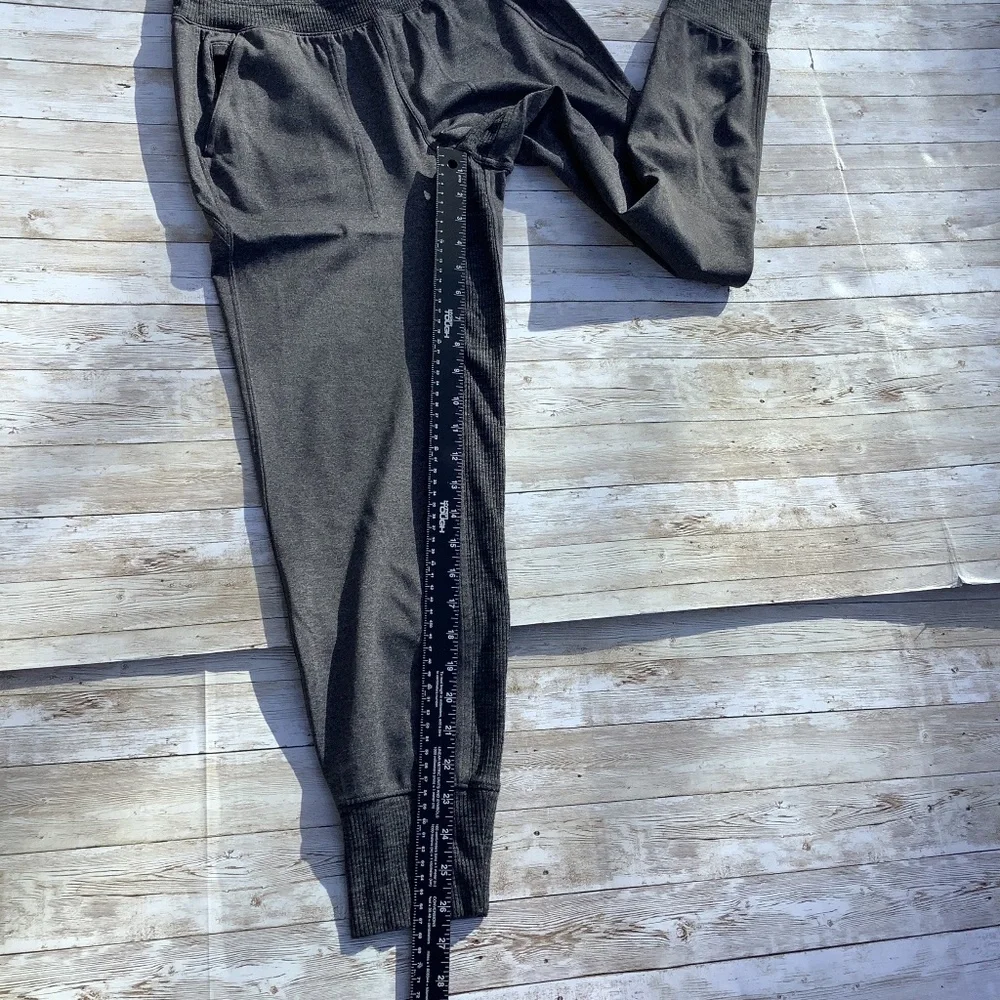 Athleta Venice Joggers XS fits S Gray - Picture 13 of 16